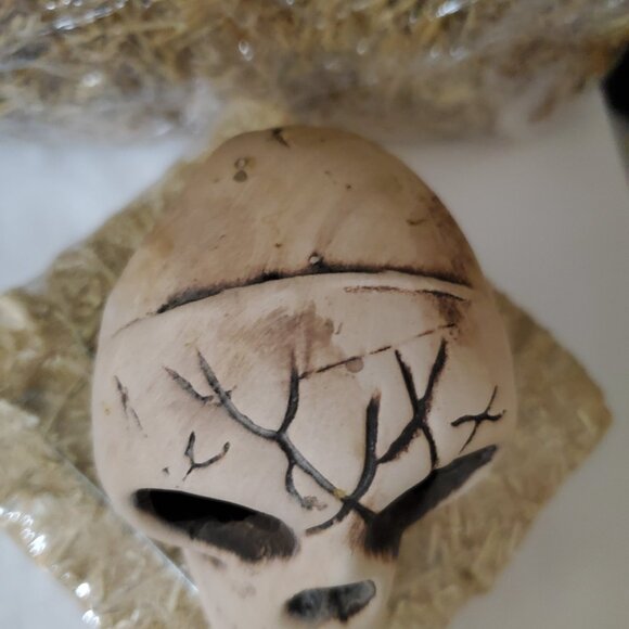 Vintage Ceramic Clay Skull Tea Light Candle Holder - KOREA - Picture 6 of 8